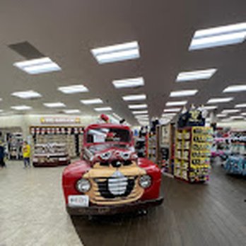 Buc-ee’s - Gas Stations Near Me - Fort Valley, Georgia