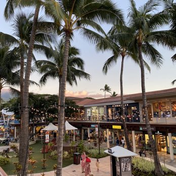 Monkeypod Kitchen - Shopping area right outside - New American Near Me - Lahaina, Hawaii Monkeypod Kitchen - Shopping area right outside - New American Near Me - Lahaina, Hawaii