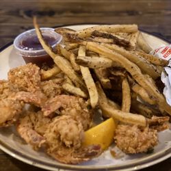 Rabbit Hole - Shrimp and fries
