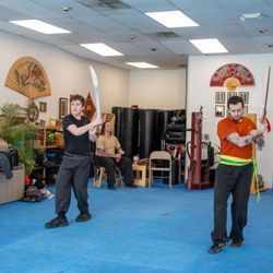 Metrowest Kung Fu - Awesome line drills with the broadsword