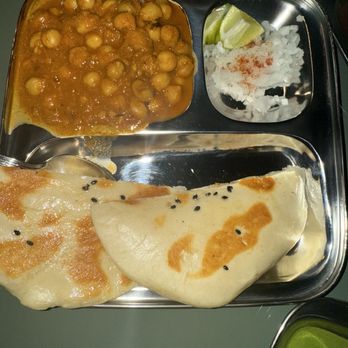 Chor Bazaar - Chole kulcha - Indian Near Me - New York, New York