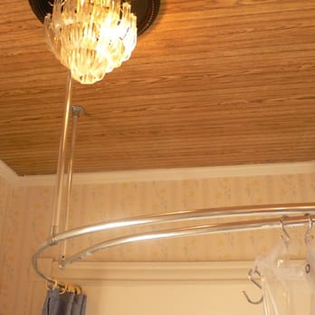 Penny Farthing Inn - Bathroom ceiling - Hotels Near Me - Saint Augustine, Florida