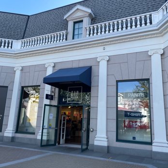 McArthurGlen Designer Outlet - Outlet Stores Near Me - Richmond, British Columbia