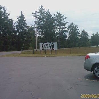 Reed & Hertig Packing - Road Side Sign - Meat Shops Near Me - Warrenton, Oregon Reed & Hertig Packing - Road Side Sign - Meat Shops Near Me - Warrenton, Oregon