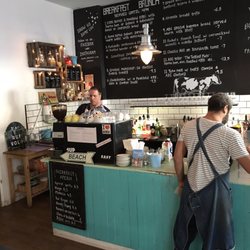 Allan's Breakfast Club And Wine Bar - Der Tresen