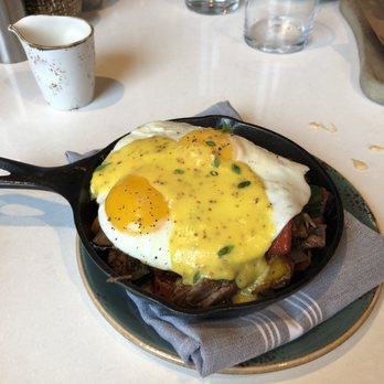 TENN - Brisket hash and eggs - American Near Me - Nashville, Tennessee TENN - Brisket hash and eggs - American Near Me - Nashville, Tennessee