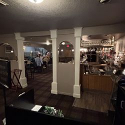 Rosa's Lookout Inn - Inside view