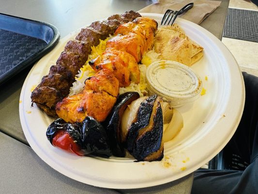 Peachy's Market & Grill by null