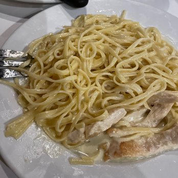 Dominick's - "Blackened" Chicken Alfredo - Italian Near Me - Lawrenceville, Georgia