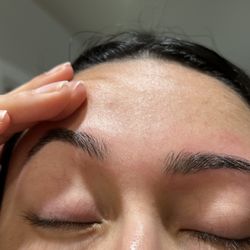 Rara Threading - You can see under the eyebrow still has hair