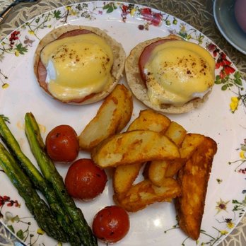 Bloom & Bee - Benedict, not my favorite. - New American Near Me - Houston, Texas Bloom & Bee - Benedict, not my favorite. - New American Near Me - Houston, Texas