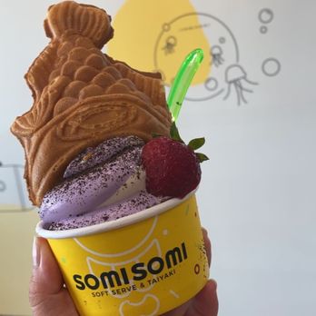Somisomi - Ube + Oreo mix with custard filled taiyaki and a strawberry on top - Desserts Near Me - Carrollton, Texas Somisomi - Ube + Oreo mix with custard filled taiyaki and a strawberry on top - Desserts Near Me - Carrollton, Texas