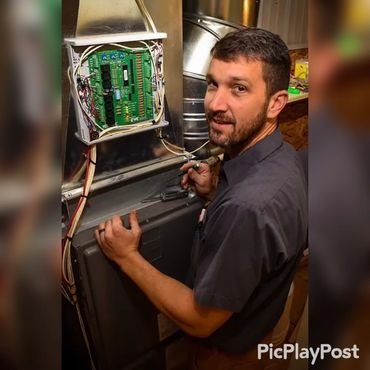 A/C Plumbing Heating & Cooling Logo