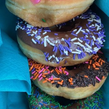 FL Master Homemade Donuts - (my box) 4 frosted - Donuts Near Me - Lakeland, Florida FL Master Homemade Donuts - (my box) 4 frosted - Donuts Near Me - Lakeland, Florida