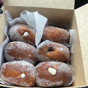 Leonard's Bakery Malasadamobile - Malasadas - Food Trucks Near Me - Honolulu, Hawaii Leonard's Bakery Malasadamobile - Malasadas - Food Trucks Near Me - Honolulu, Hawaii