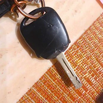 Auto Keys Now - Broken remote keys can become quite troublesome and can even leave you stranded. Let us replace or repair your remote key today. - Keys & Locksmiths Near Me