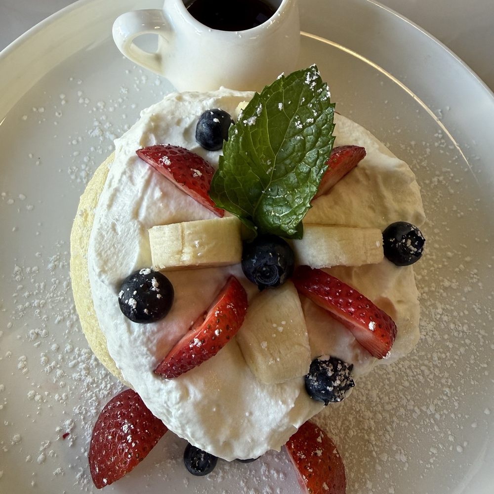 Fluffy Fluffy - Signature fluffy pancake - Coffee & Tea Near Me - Davis, California Fluffy Fluffy - Signature fluffy pancake - Coffee & Tea Near Me - Davis, California