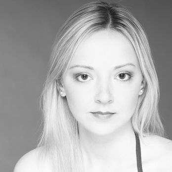 Headshots New York - NYC Actress Headshot 2025 - Session Photography Near Me - New York, New York Headshots New York - NYC Actress Headshot 2025 - Session Photography Near Me - New York, New York