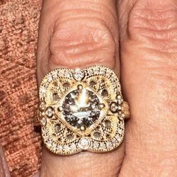Diamond Concepts - Custom antique looking ring