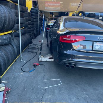 Fast Tire Shop - Oil Change Stations Near Me - Los Angeles, California