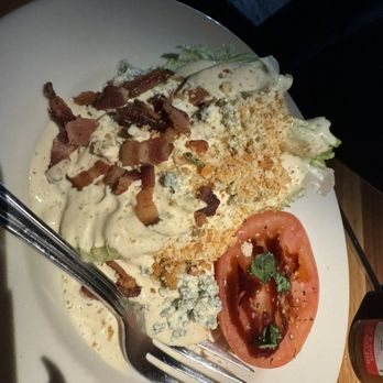 131 MAIN Restaurant - Wedge salad - New American Near Me - Charlotte, North Carolina 131 MAIN Restaurant - Wedge salad - New American Near Me - Charlotte, North Carolina