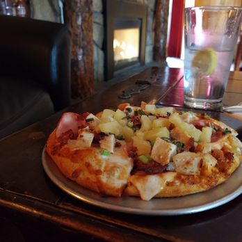 Hilltop Station - Pizza Near Me - Boise, Idaho