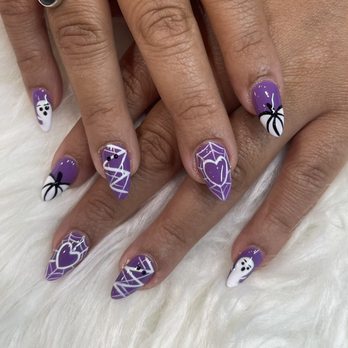MOI Nails Studio - Quinn made nails and she did an amazing job. She's friendly and is very gentle. - Nail Salons Near Me - Los Angeles, California