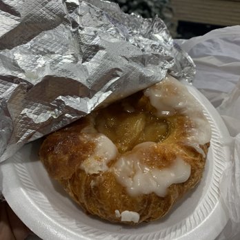 My Homestyle Cafe - Assorted Pastries.
FYI: you get 1 for $2.50 - Cafes Near Me - Vallejo, California My Homestyle Cafe - Assorted Pastries.
FYI: you get 1 for $2.50 - Cafes Near Me - Vallejo, California
