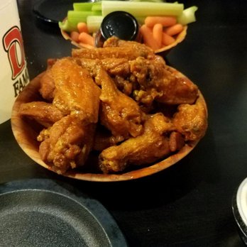 Duff's Famous Wings - Medium Wings - Chicken Wings Near Me - Depew, New York