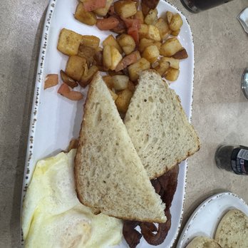 Taylor’s Breakfast & Lunch - Breakfast & Brunch Near Me - Pensacola, Florida