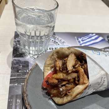 Vernon Grille - Chicken Gyro Pita - Greek Near Me - City, New York Vernon Grille - Chicken Gyro Pita - Greek Near Me - City, New York