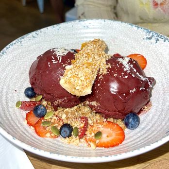 Camp Cove - Açaí bowl - Cafes Near Me - Sacramento, California Camp Cove - Açaí bowl - Cafes Near Me - Sacramento, California
