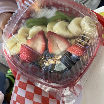 Isabel’s Cafe - Açai bowl $11.50 - Cafes Near Me - Tracy, California