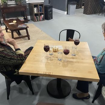 Gramophone Winery - Glasses of very good sangria in a soothing and cool atmosphere. - Wine Bars Near Me - Richmond, Virginia