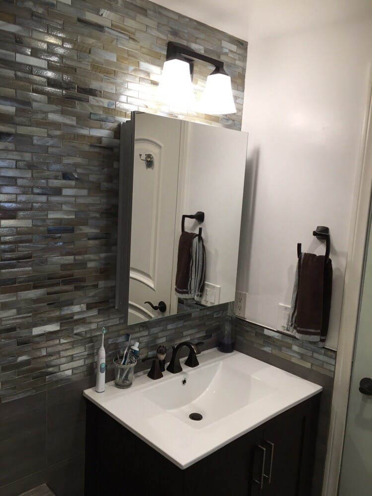 Slide of Avid Construction