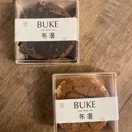Choco Oreo lava cake and caramel biscoff cake