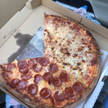 Jonuzi's Pizza - Large half cheese half pepperoni - Pizza Near Me - Denton, Texas Jonuzi's Pizza - Large half cheese half pepperoni - Pizza Near Me - Denton, Texas