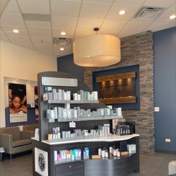 Hand & Stone Massage and Facial Spa - Overview of lobby