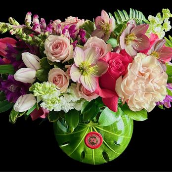 JMB Haute Floral Design - JMB Haute Floral Design - Vivid Pink Bubble - Florists Near Me