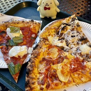 Bitondo's Pizzeria - Pizza Near Me - Toronto, Ontario