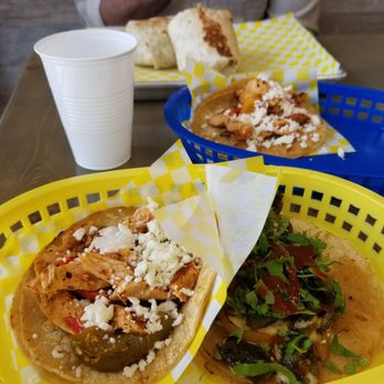 The Trendy Taco - Chicken and poblano tacos - Tacos Near Me - Wilmette, Illinois The Trendy Taco - Chicken and poblano tacos - Tacos Near Me - Wilmette, Illinois
