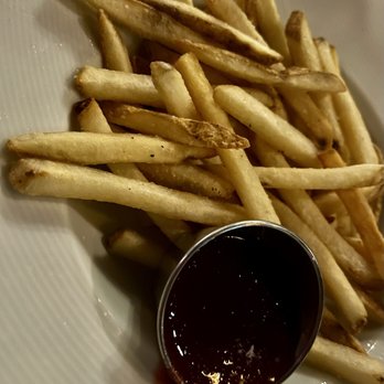 Table 33 - Yummy fries - Breakfast & Brunch Near Me - Dayton, Ohio Table 33 - Yummy fries - Breakfast & Brunch Near Me - Dayton, Ohio