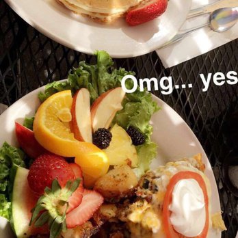 Katrina's Cafe - Short stack and zucchini, mushroom and bacon quiche - Breakfast & Brunch Near Me - Auburn, California