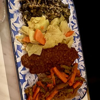 Makina Cafe - Ethiopian Near Me - Sunnyside, New York Makina Cafe - Ethiopian Near Me - Sunnyside, New York