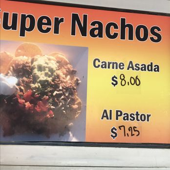 Carreta Las Delicias - Delicious Nachos - Food Trucks Near Me - Phoenix, Arizona