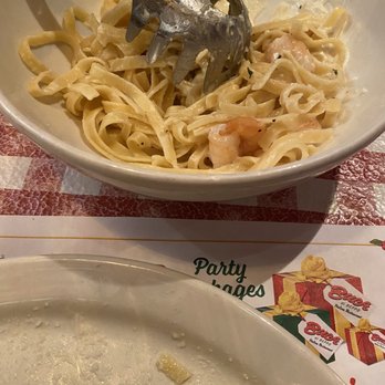 Buca di Beppo Italian Restaurant - Fettuccine Alfredo - Italian Near Me - Brea, California Buca di Beppo Italian Restaurant - Fettuccine Alfredo - Italian Near Me - Brea, California