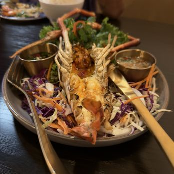 Kin Khao - Thai Near Me - Monrovia, California