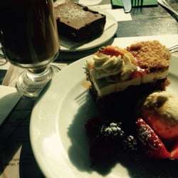 Douglas & Kaldi Terrace Cafe - Carrot cake & latte