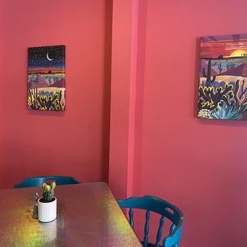 Papito’s Burritos - Indoor seating - Mexican Near Me - Rochester, New York Papito’s Burritos - Indoor seating - Mexican Near Me - Rochester, New York