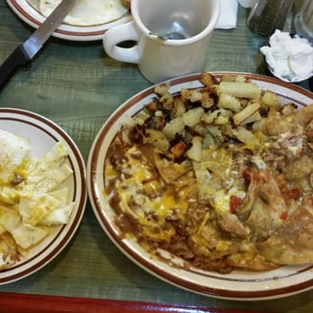 Lindo’s Diner - Chilaquiles with green salsa ( contained pieces of pork, wow, very good ) - American Near Me - Yucaipa, California Lindo’s Diner - Chilaquiles with green salsa ( contained pieces of pork, wow, very good ) - American Near Me - Yucaipa, California